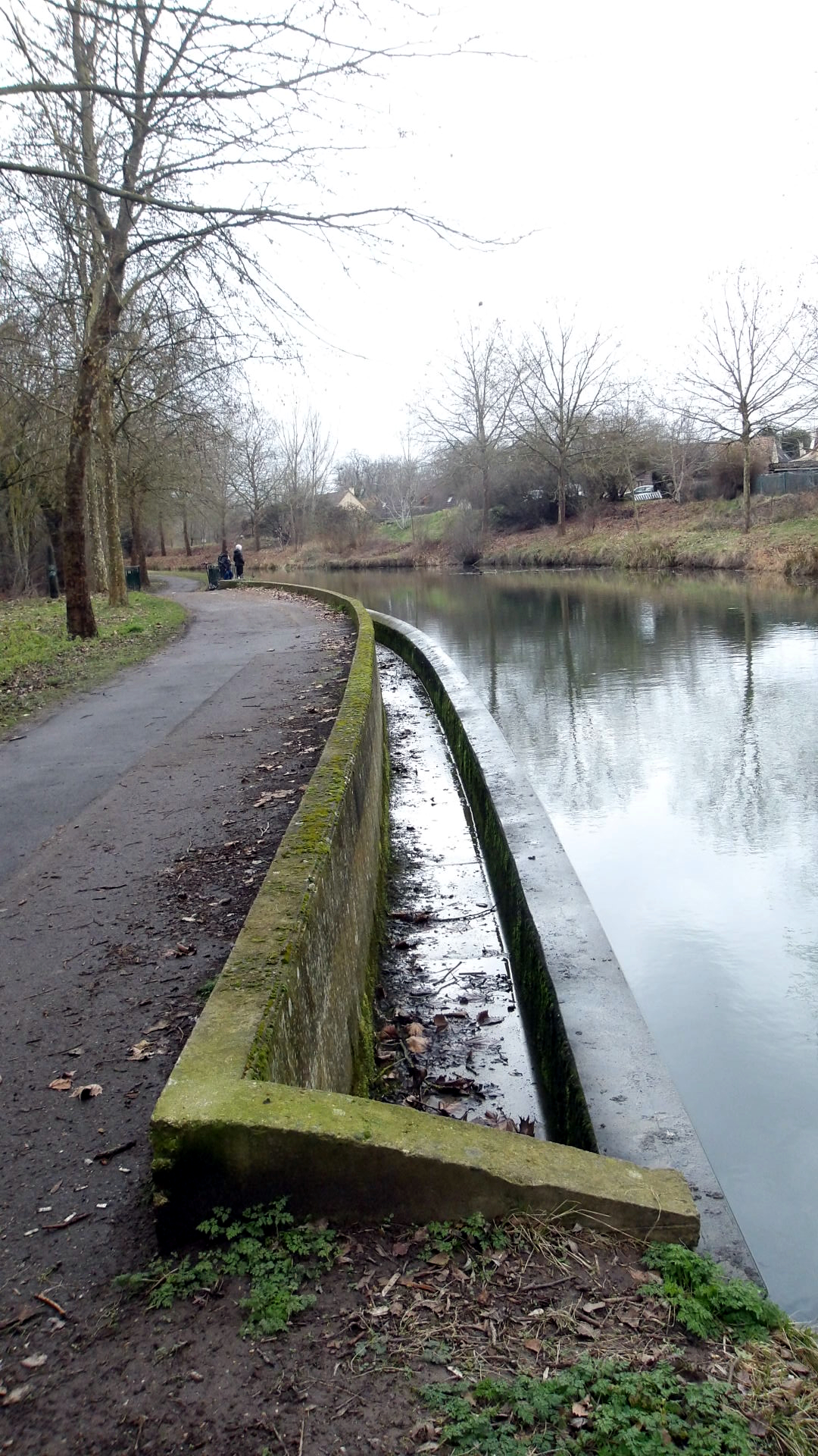 Avaloir, vue vers l'aval