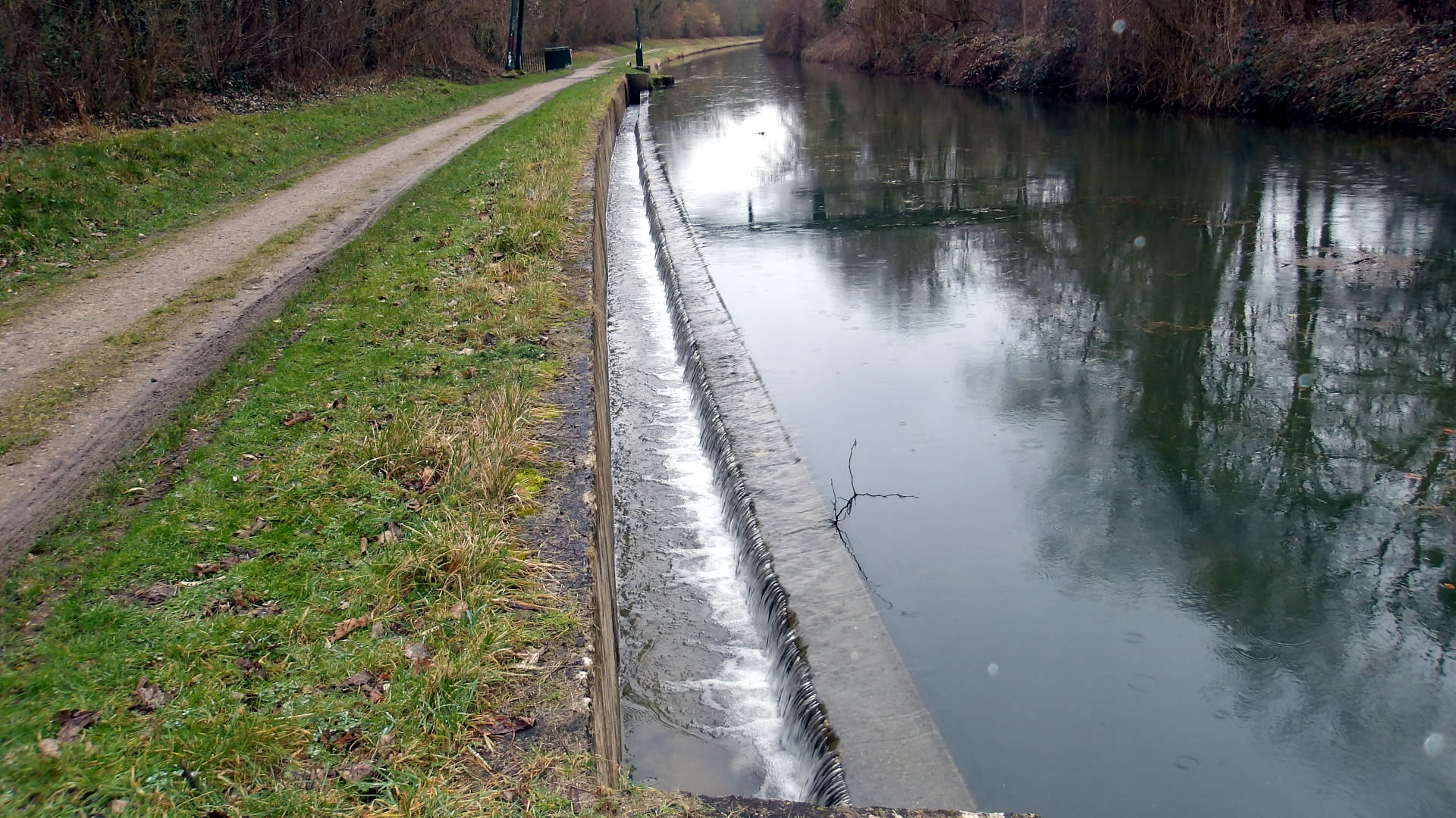 L'avaloir du déversoir de Villenoy Photo AFLO - 2026